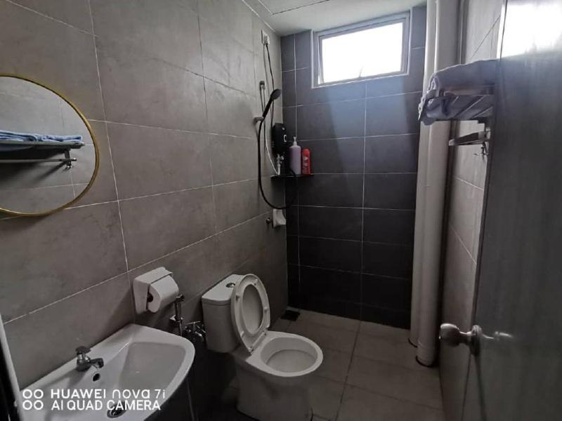 Apartemen Hk *